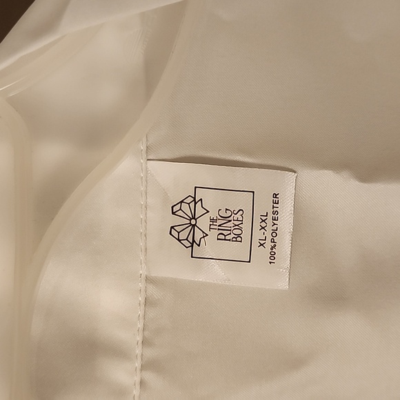 White Bride Robe - Picture 3 of 3